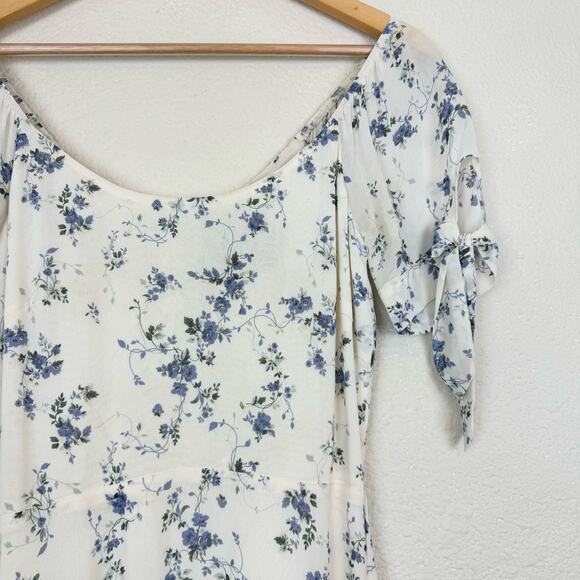 Reformation Meredith Maxi Dress in White Blue Floral Madeline Print - Picture 7 of 12